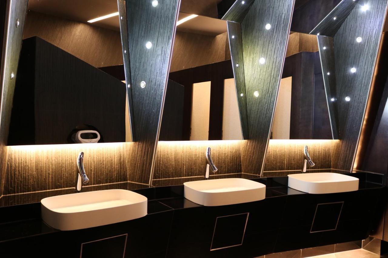 Hotel International Prishtina & Spa Priştine Dış mekan fotoğraf