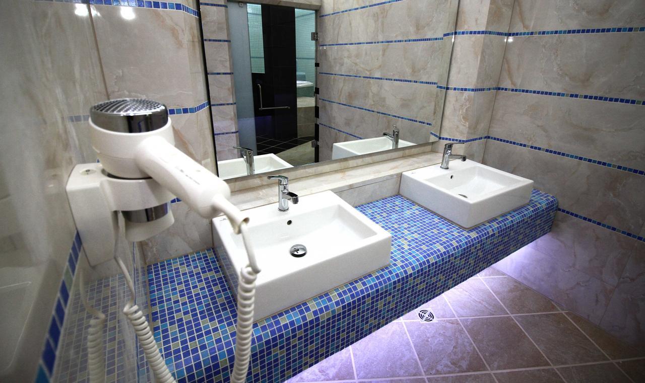 Hotel International Prishtina & Spa Priştine Dış mekan fotoğraf