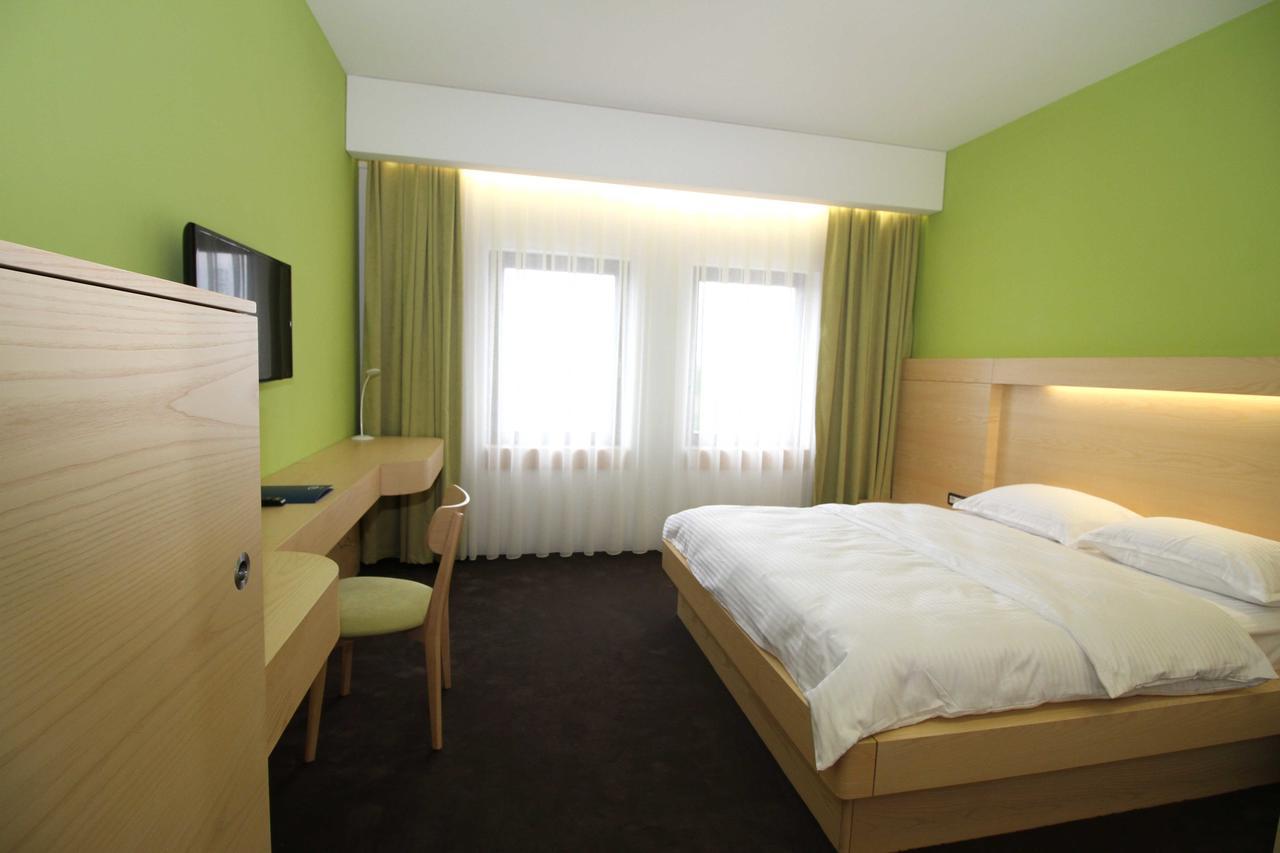 Hotel International Prishtina & Spa Priştine Dış mekan fotoğraf