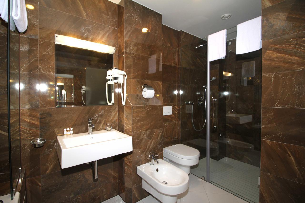Hotel International Prishtina & Spa Priştine Dış mekan fotoğraf