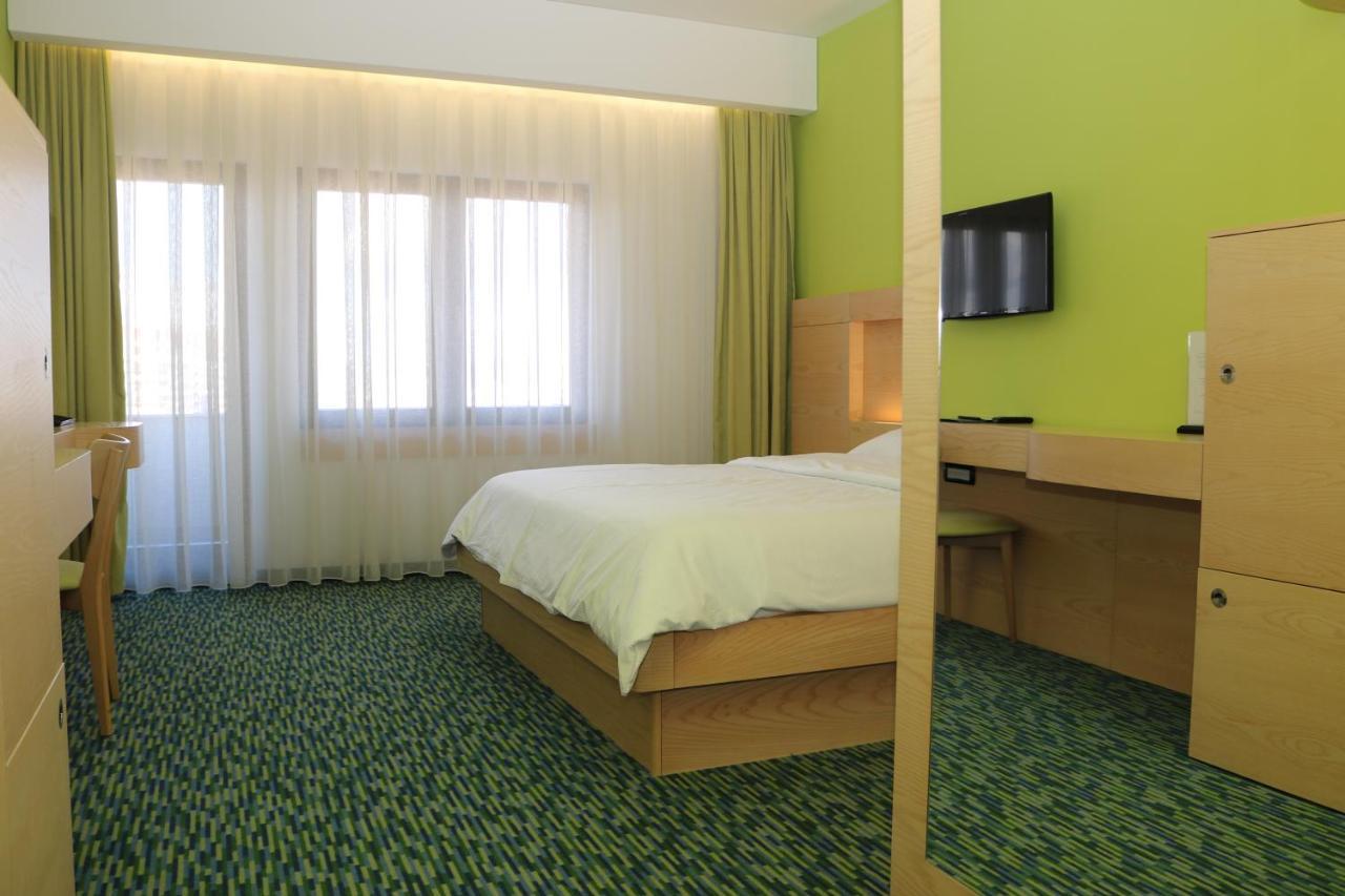 Hotel International Prishtina & Spa Priştine Dış mekan fotoğraf